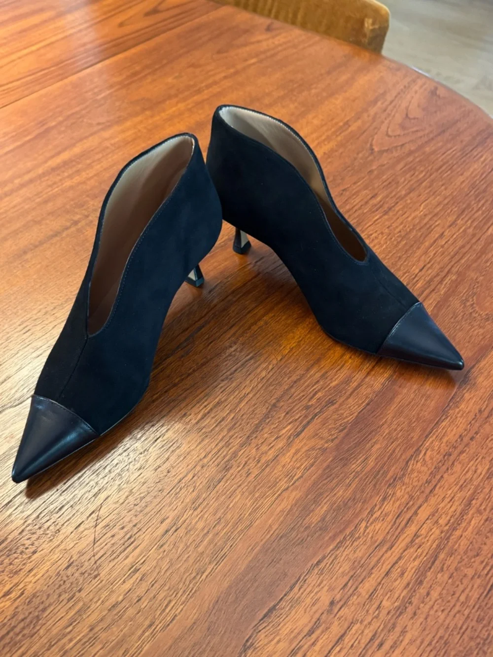 Black suede booties with leather tips - Size 39